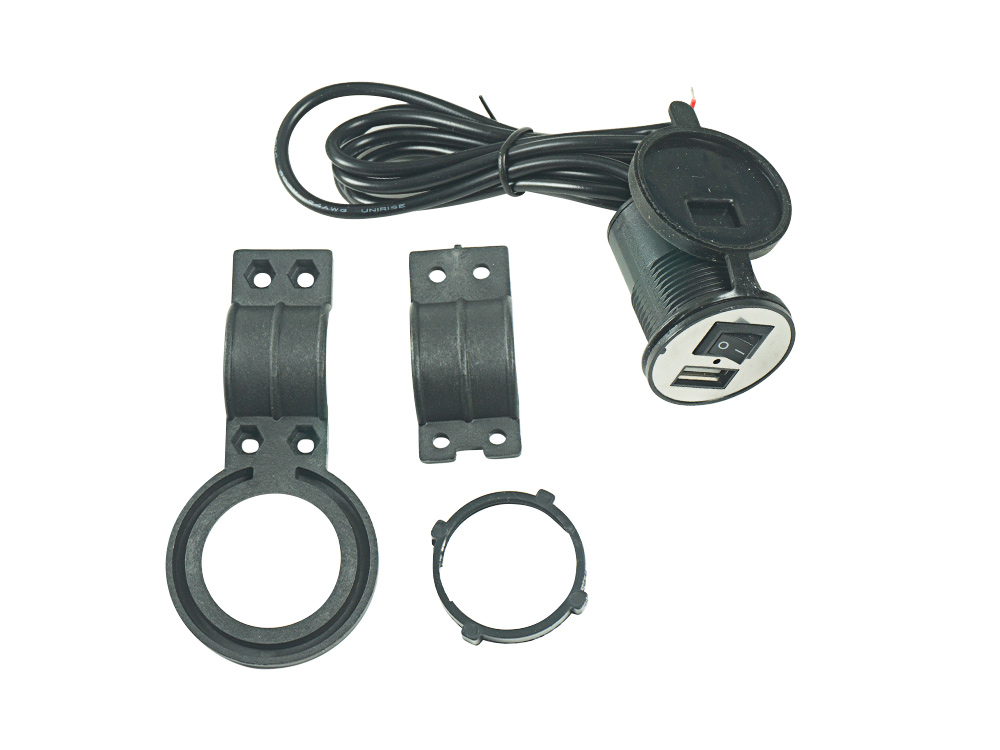 CARGADOR CELULAR NEGRO 12V UNIVERSAL