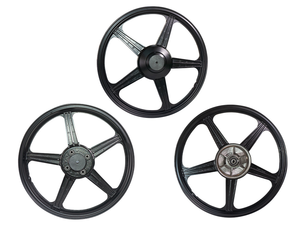 JUEGO DE AROS BUJES DE JEBE NEGRO 1.60X18 / 2.15-18